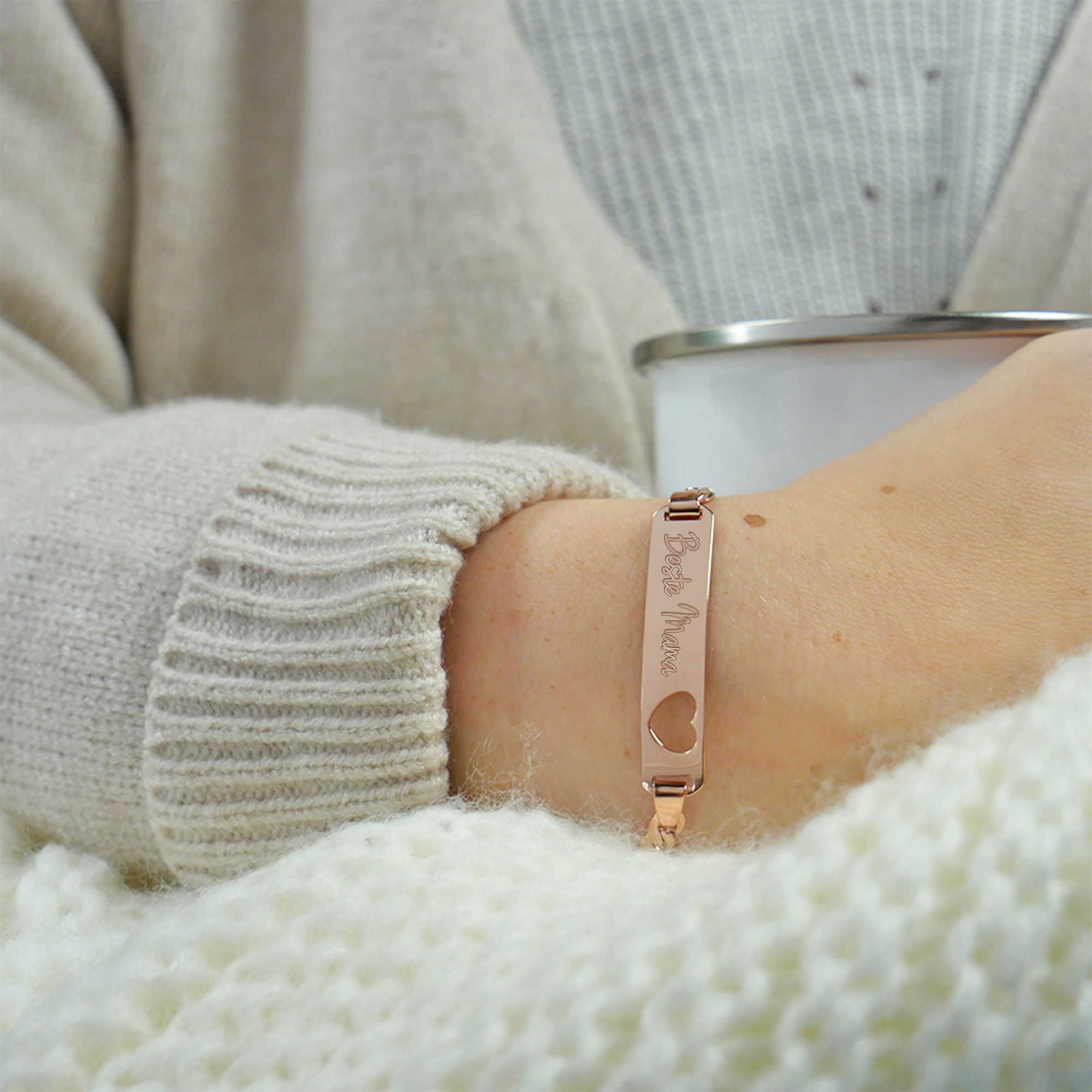 Roségold Armband mit Gravur für Beste Mama - Herzstanze