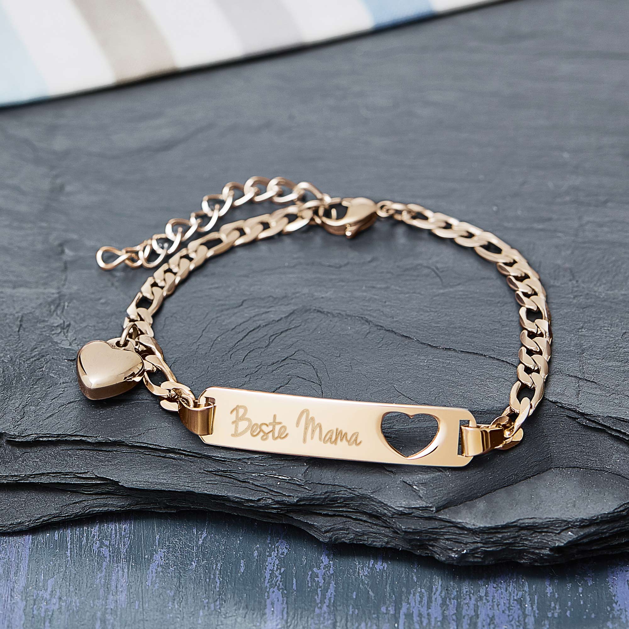 Gold Armband mit Gravur für Beste Mama - Herzstanze