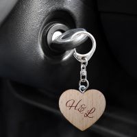 Personalisierter Holz Herz Schlüsselanhänger mit Gravur