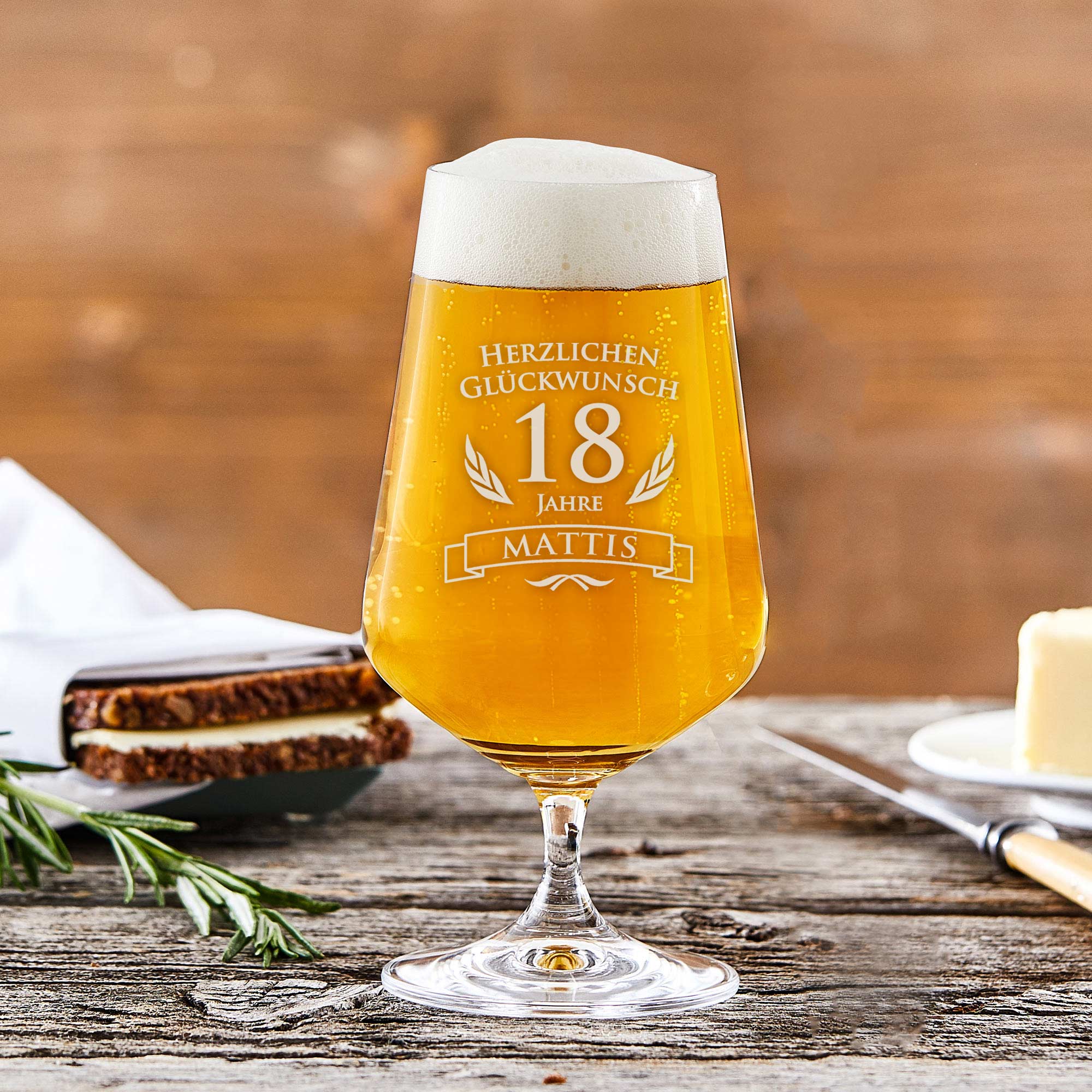 Bierglas mit Gravur zum 18. Geburtstag - Pilstulpe - Personalisiert