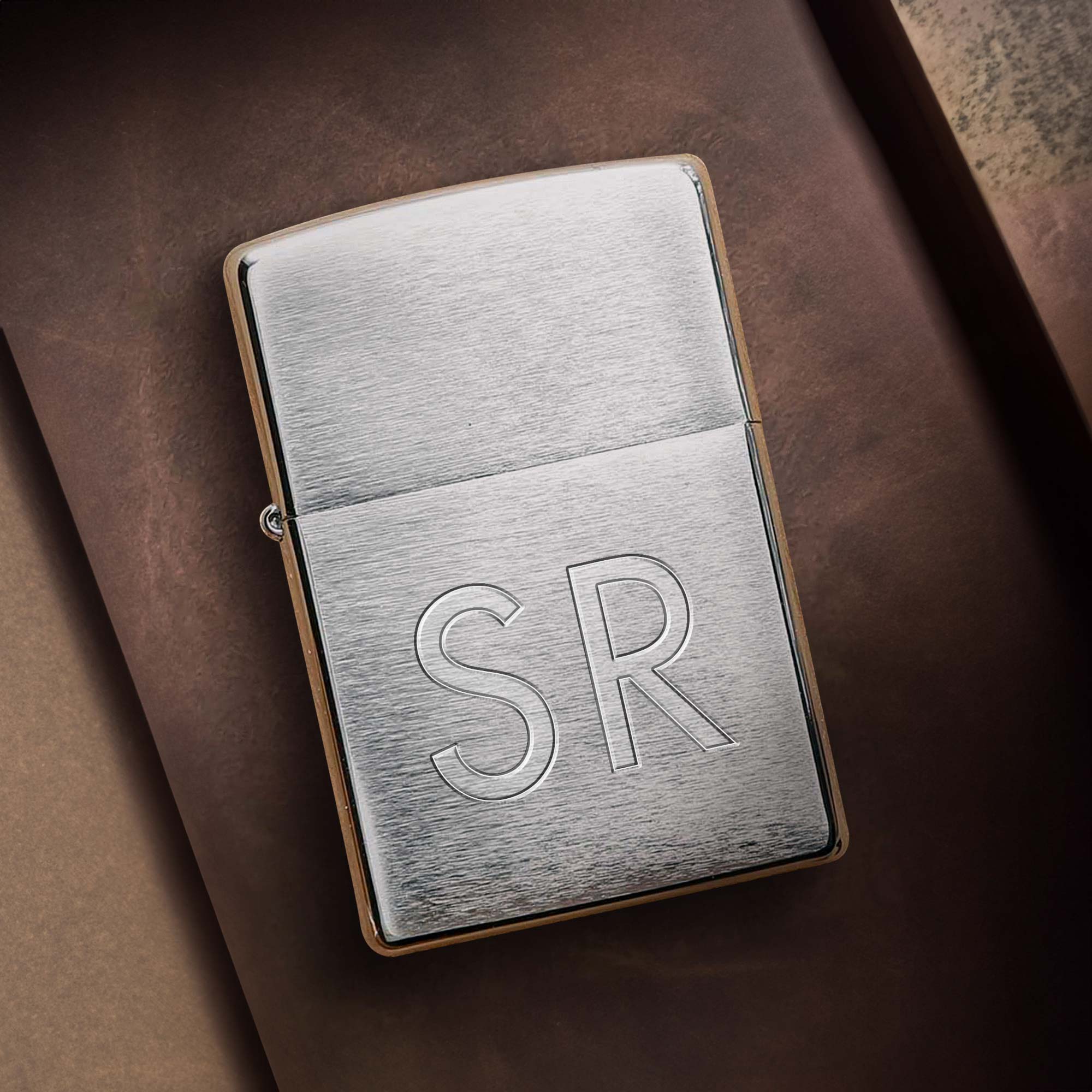 Personalisiertes Zippo Sturmfeuerzeug mit Gravur - Initialen
