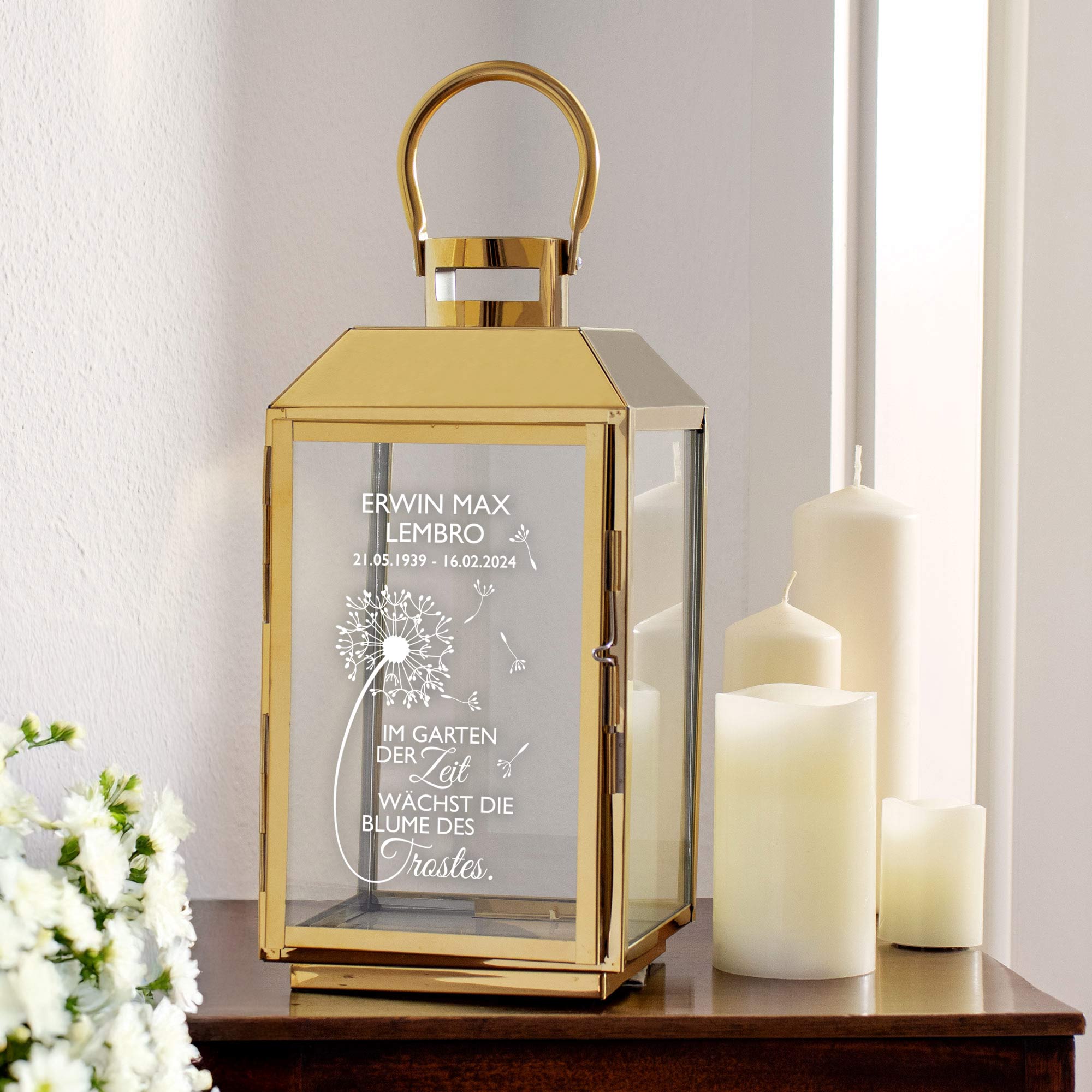Personalisierte Gold Laterne mit Gravur - Trauerblume