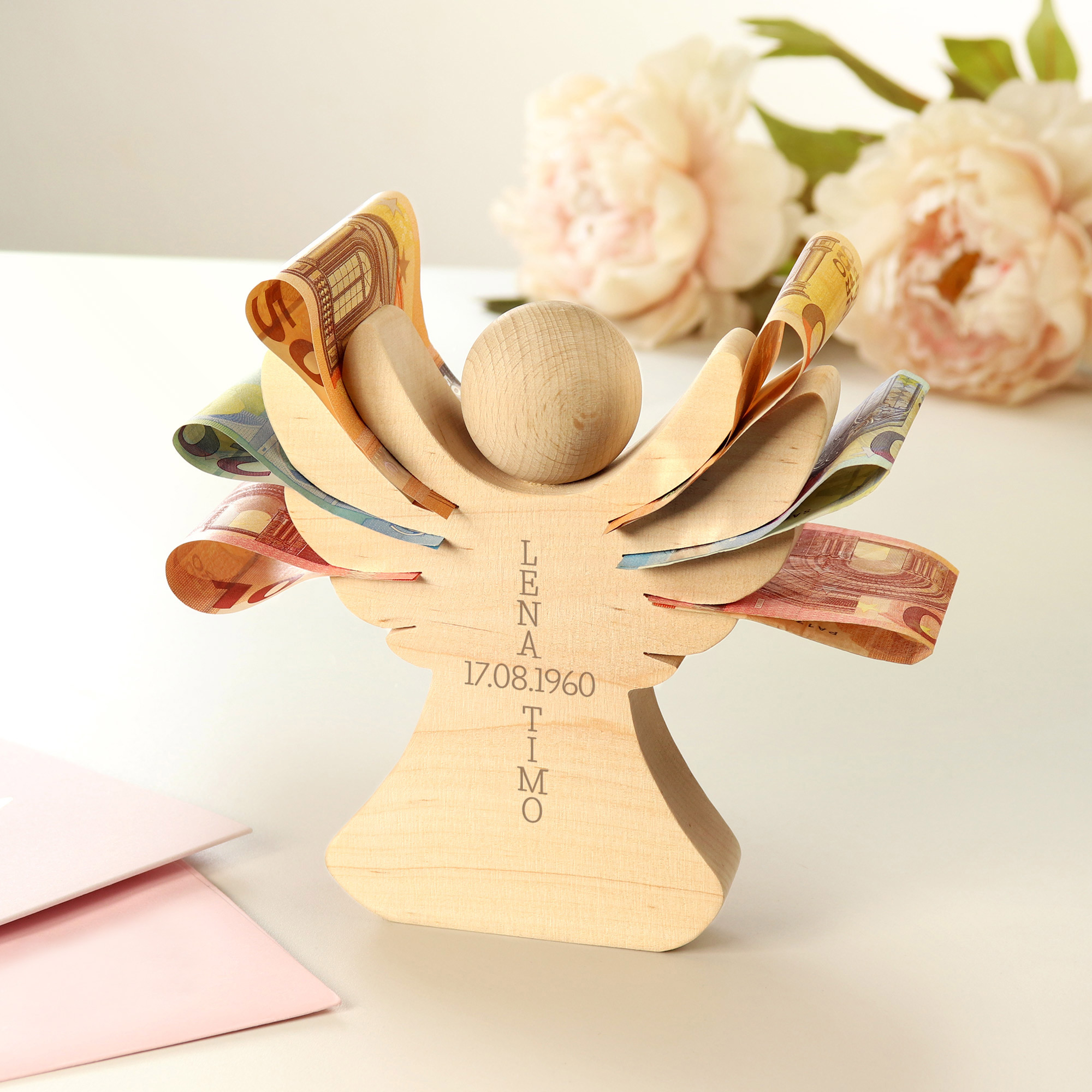 Engel aus Holz mit Gravur zur Hochzeit - Personalisiert