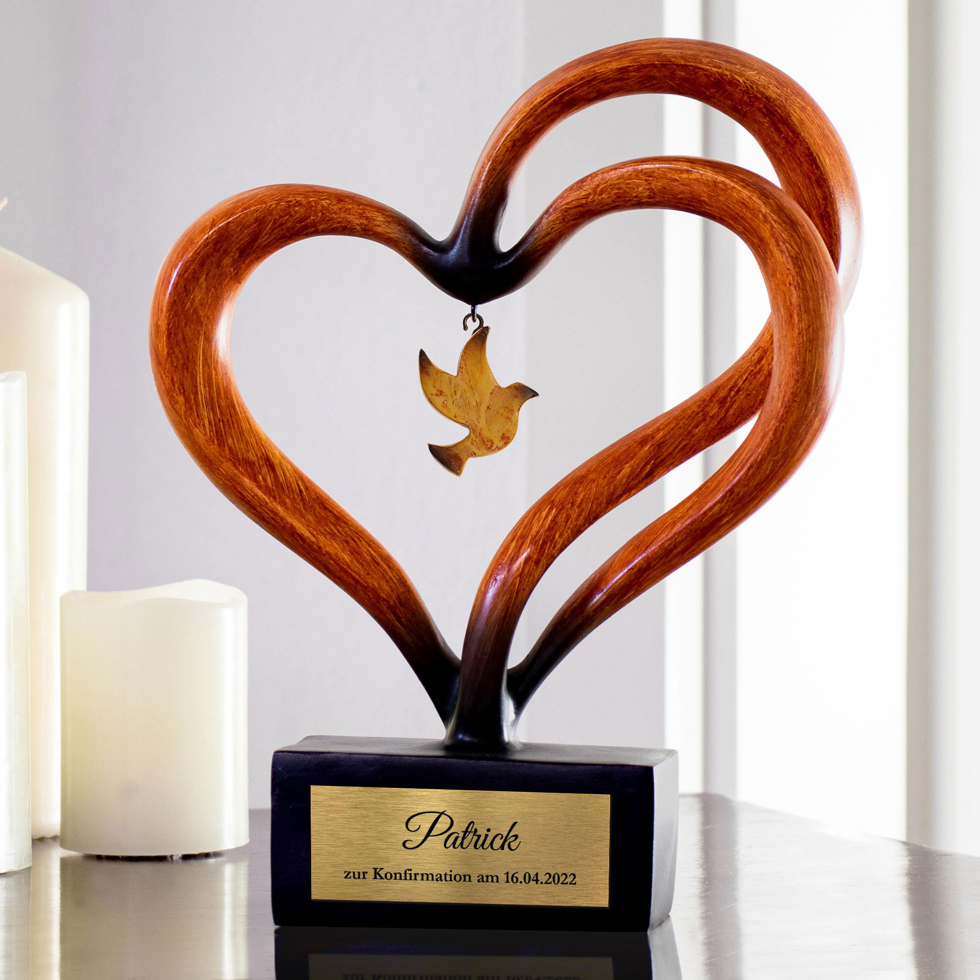Personalisierte Holz Herz Skulptur zur Konfirmation