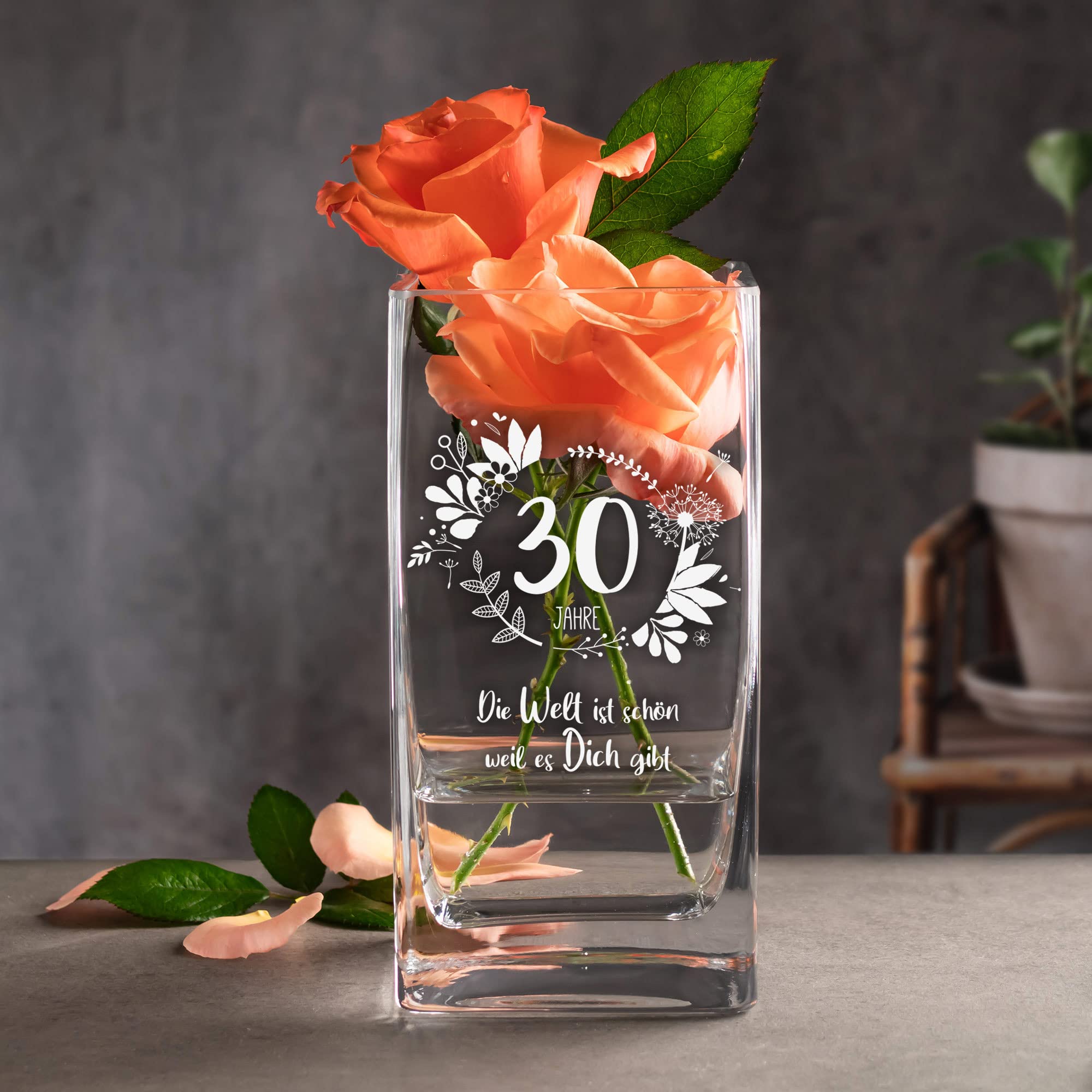 Eckige Vase mit Gravur zum 30. Geburtstag